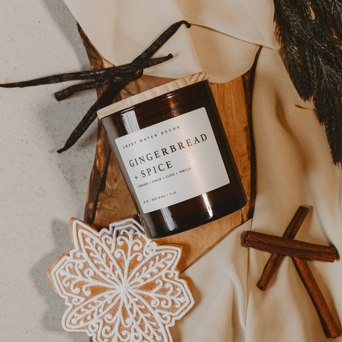 Gingerbread &amp; Spice Amber Jar Candle