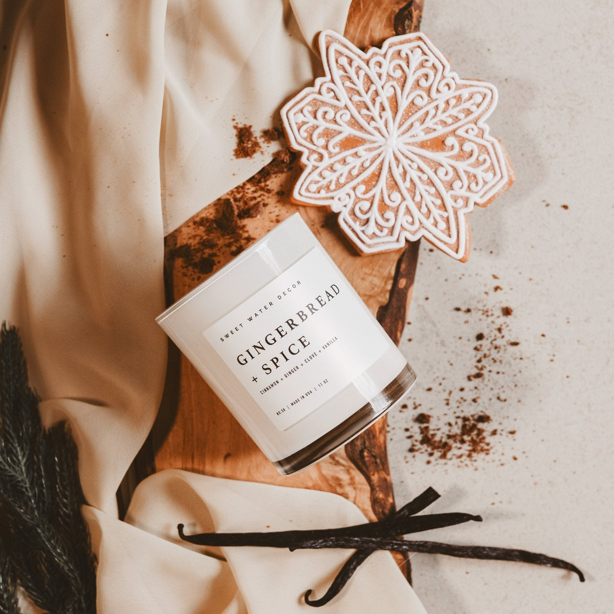 Gingerbread &amp; Spice White Jar Candle