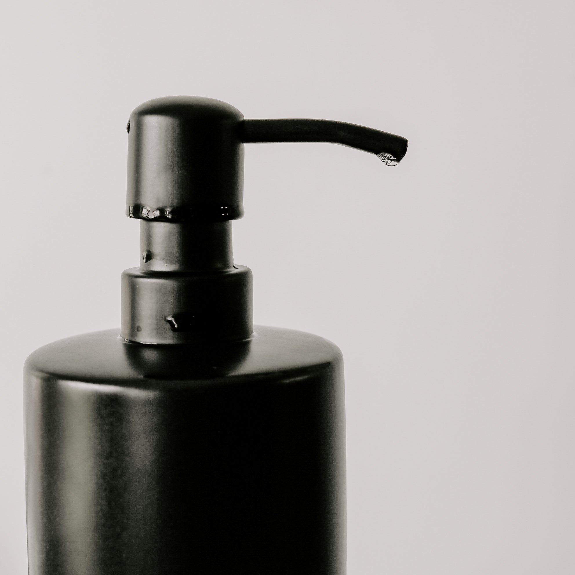 15oz Black Stoneware Dish Soap Dispenser