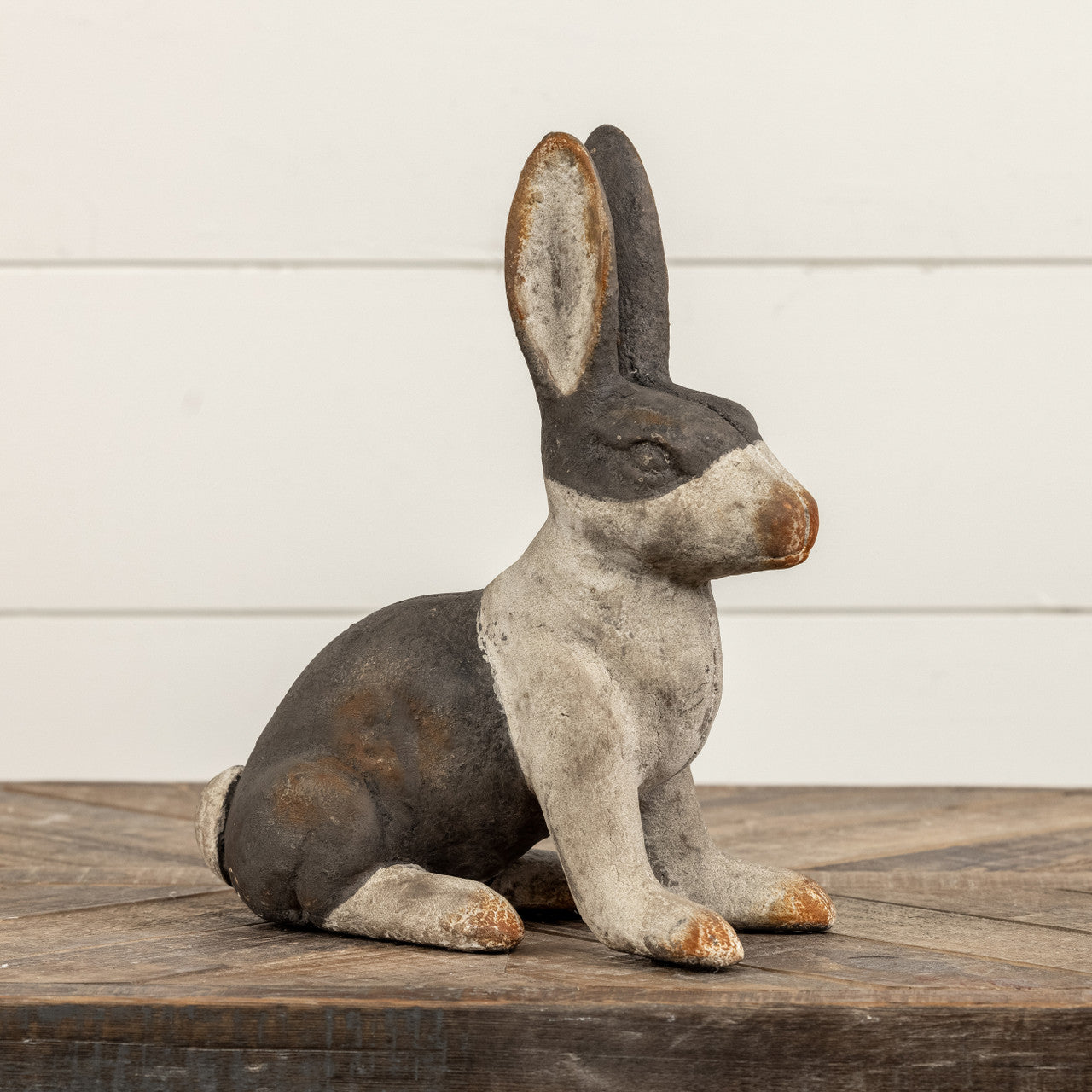 Rustic Resin Bunny Bank