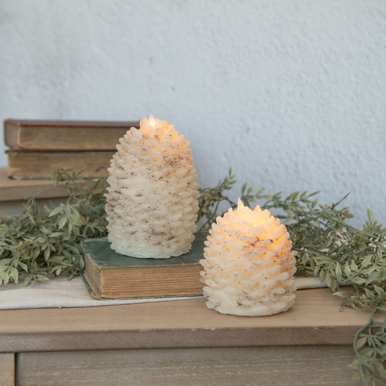 Cream Moving Flame Pinecone Candle