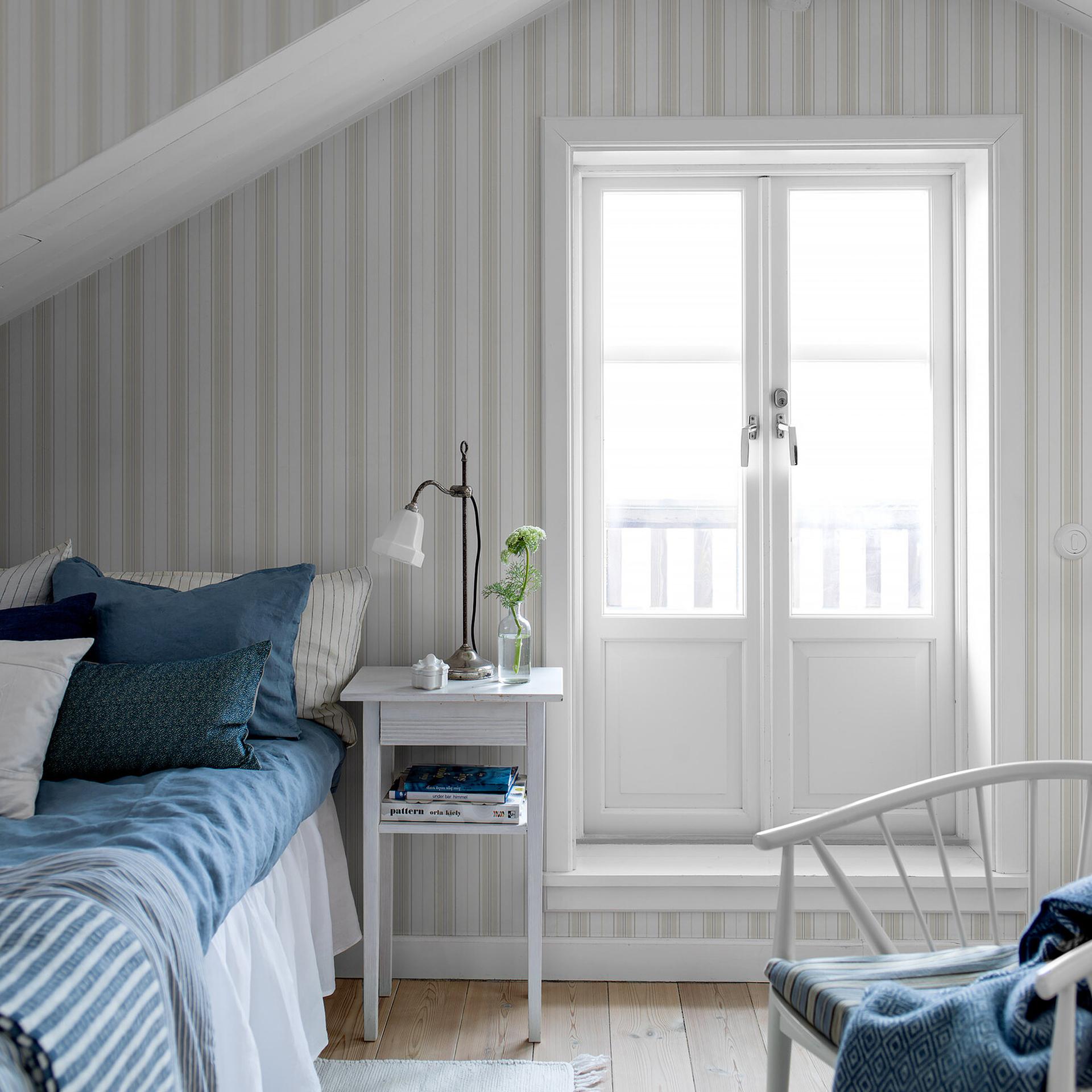 Schumacher Hamnskär Stripe Wallpaper