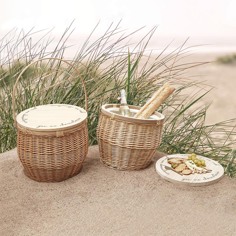 Woven Picnic Basket Table