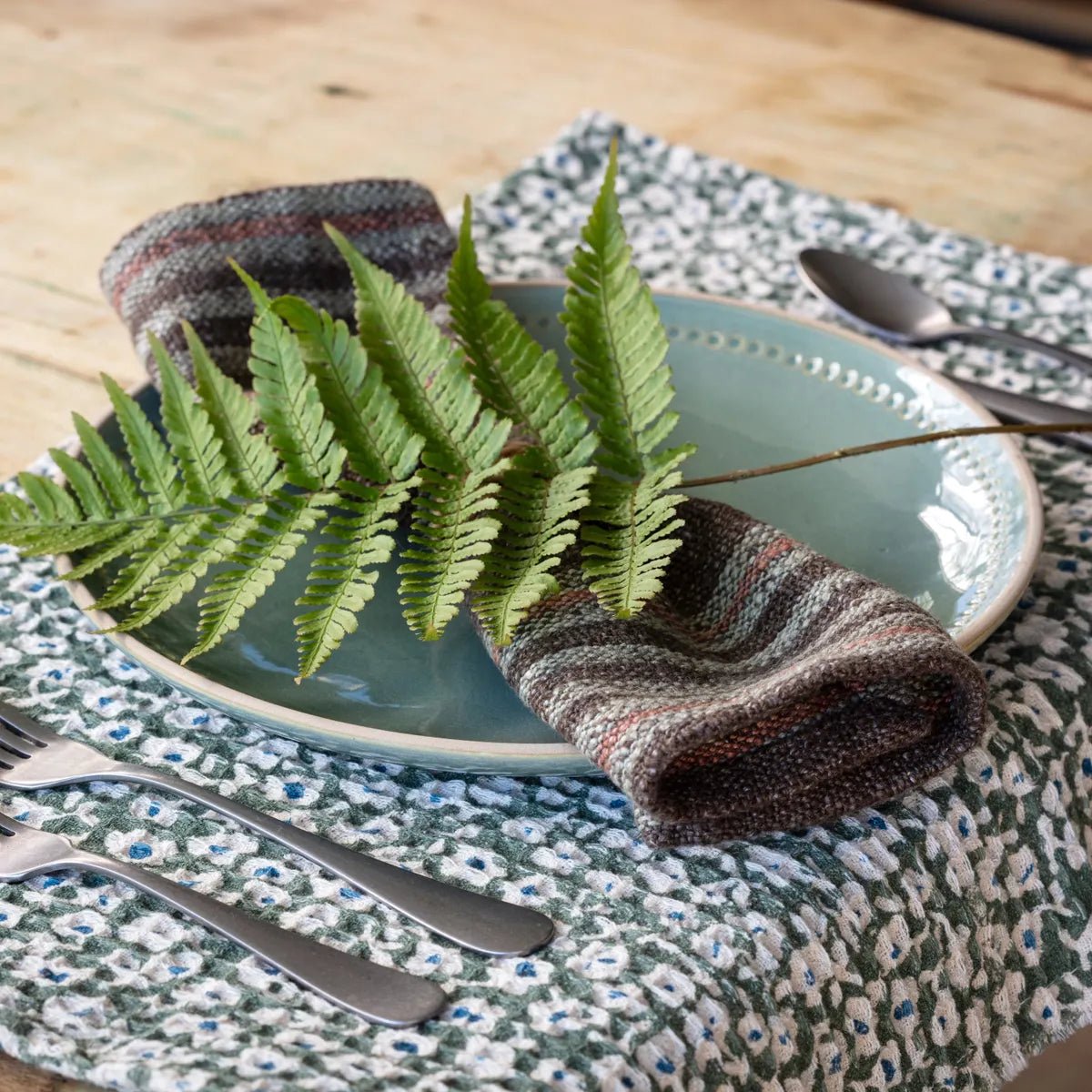 Araucana Green Dinner Plate Set - A Cottage in the City