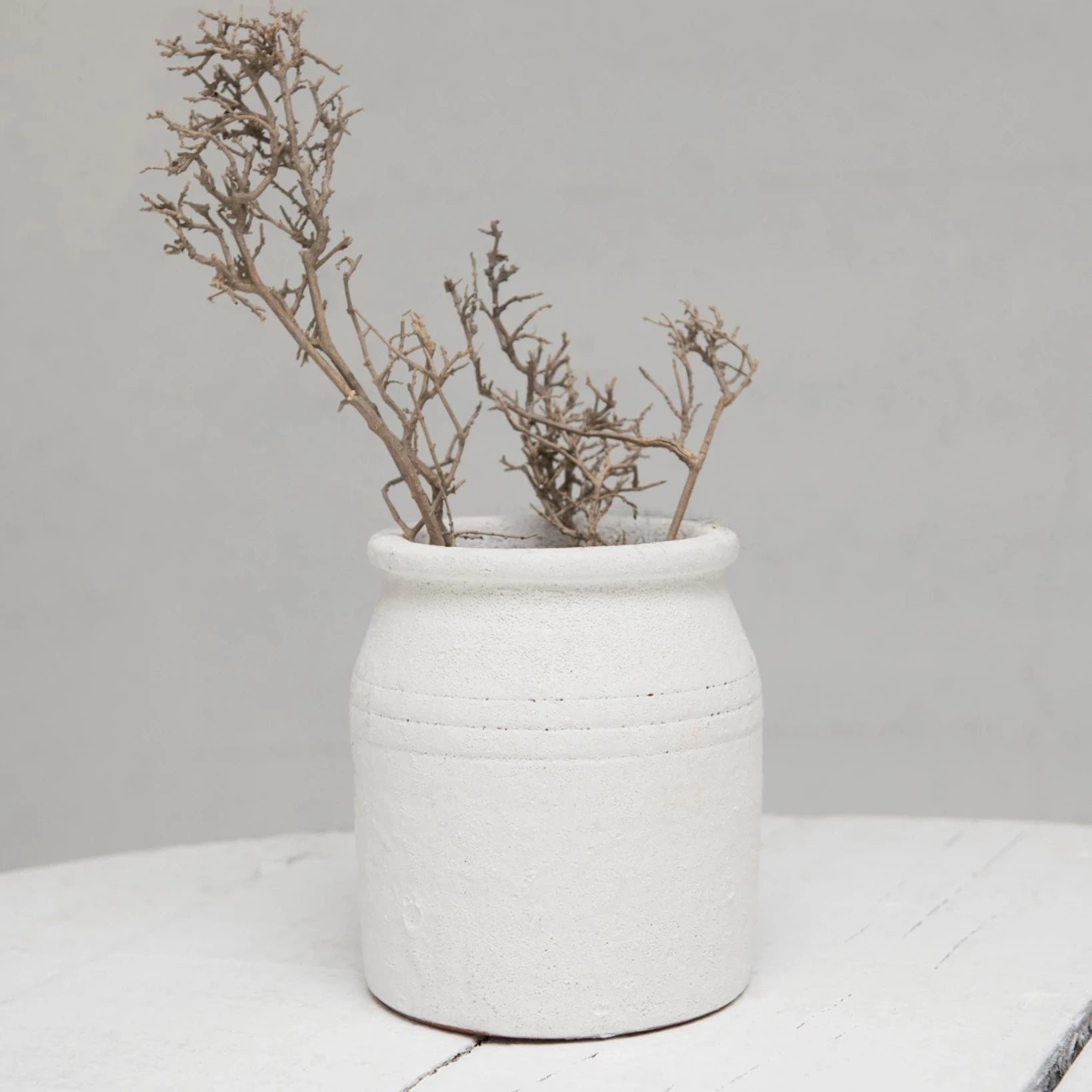 Distressed Coarse White Terracotta Crock