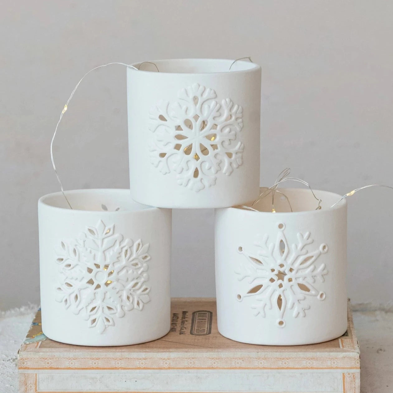 Embossed Stoneware Bisque Tealight Holder With Snowflake Set