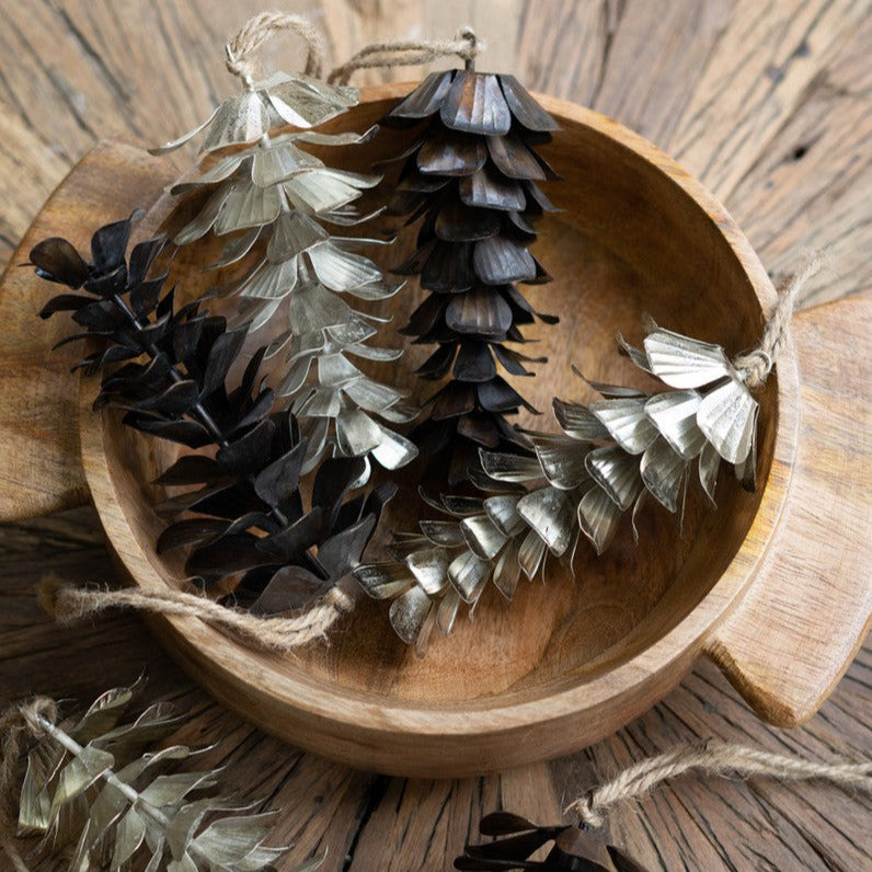 Metal Pinecone Ornament Set